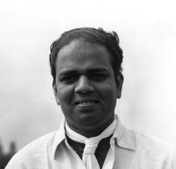 V Manjrekar